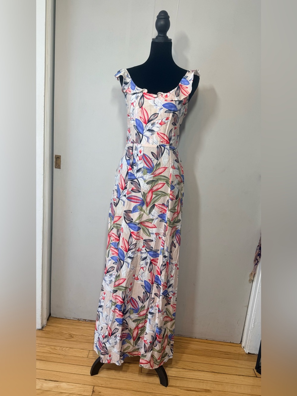 Deby-Debo Floral Greta front slit maxi dress - Picture 2 of 6